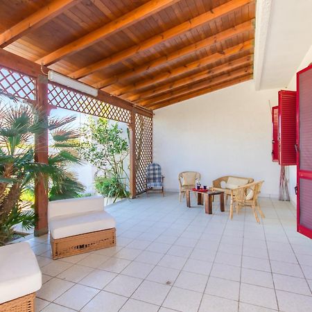 Villetta Rossa With Garden - Happy Rentals Melendugno Eksteriør bilde